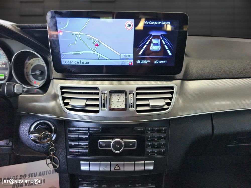 Mercedes-Benz E 300 Bluetec Hybrid Avantgarde - 12