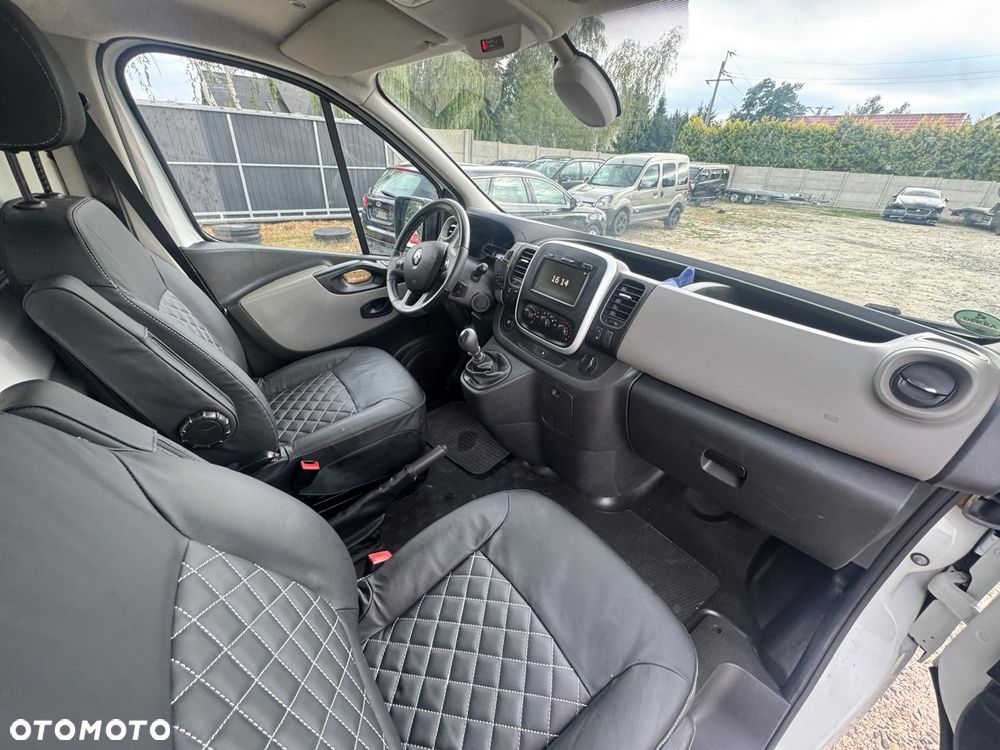 Renault trafic - 12