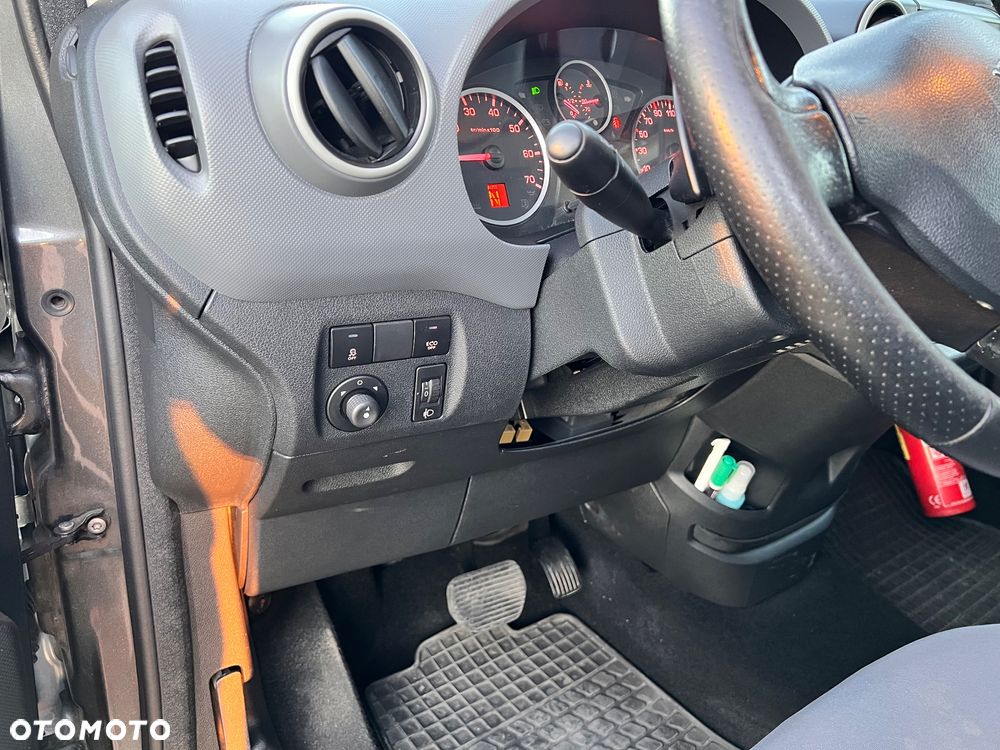 Peugeot Partner 1.6 e-HDi Active ETG - 17