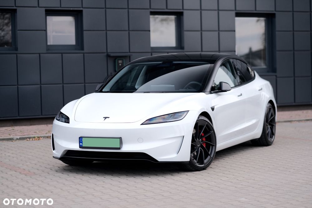 Tesla Model 3 Performance AWD - 13