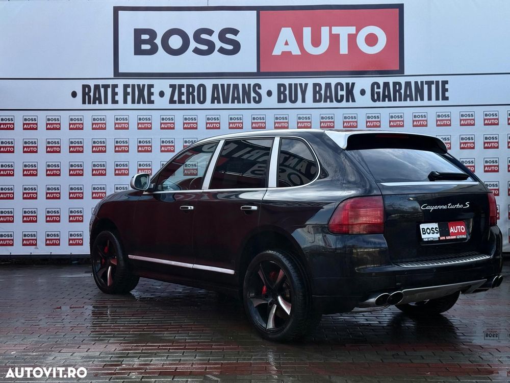 Porsche Cayenne Turbo S Aut - 3