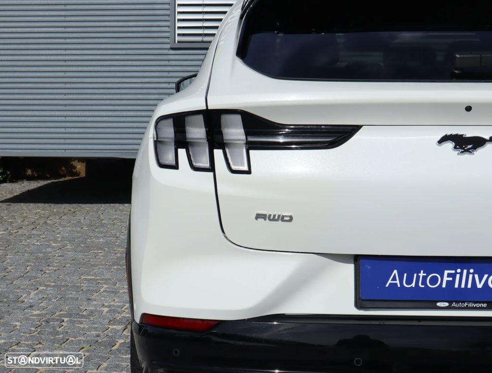 Ford Mustang Mach-E AWD PREMIUM - 15