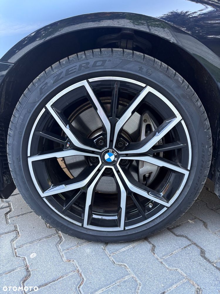 BMW Seria 5 530d xDrive mHEV - 19