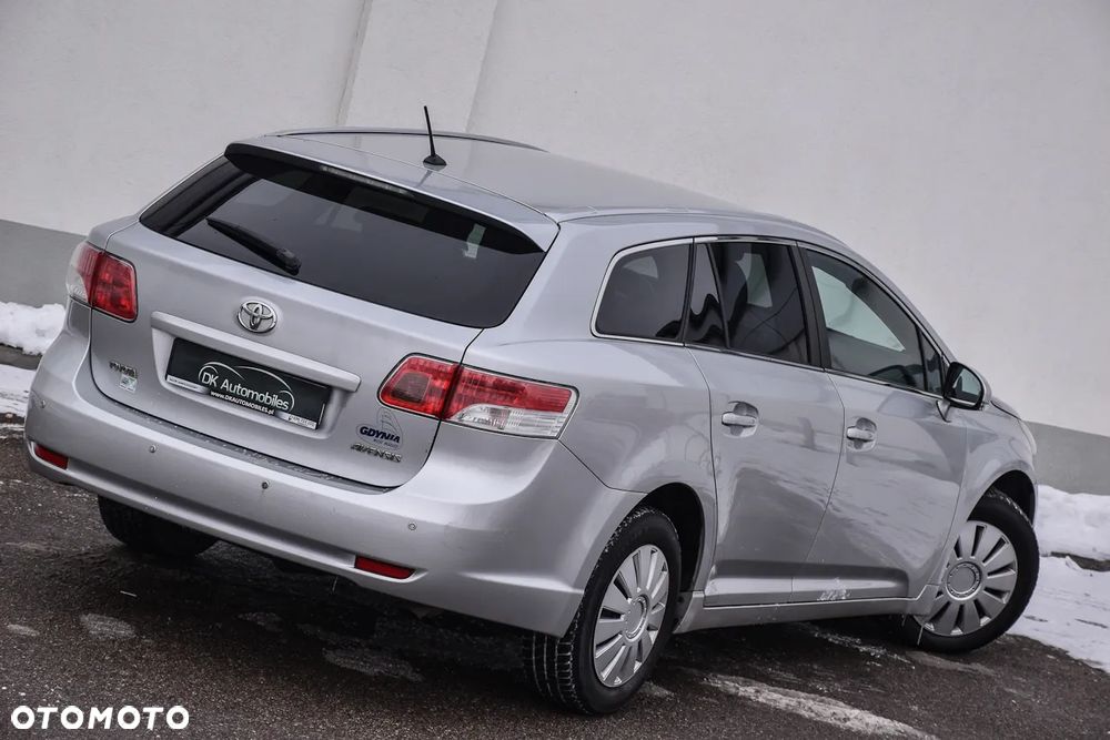 Toyota Avensis 2.0 D-4D Platinium - 8