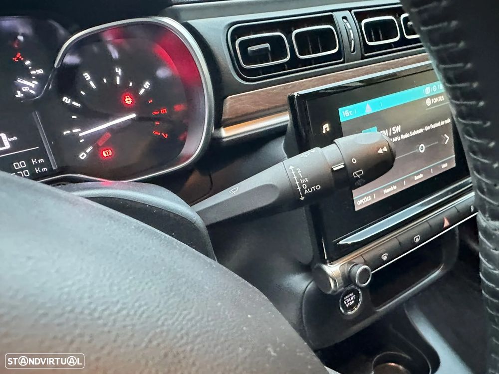 Citroën C3 1.2 PureTech Shine - 15