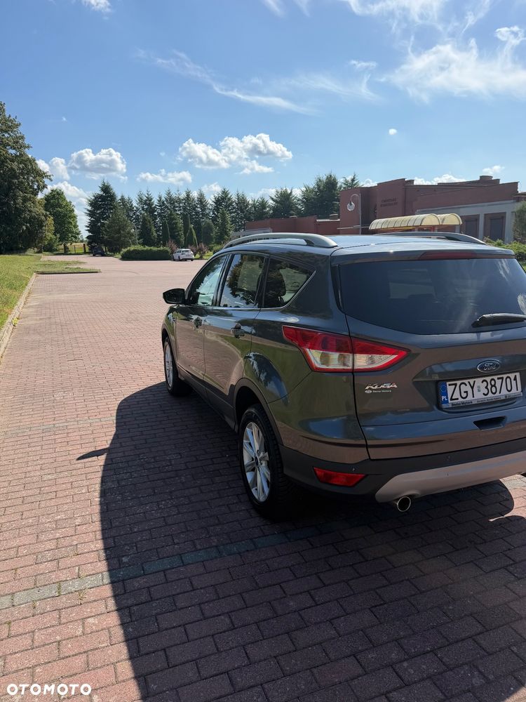 Ford Kuga 2.0 TDCi FWD Titanium - 4