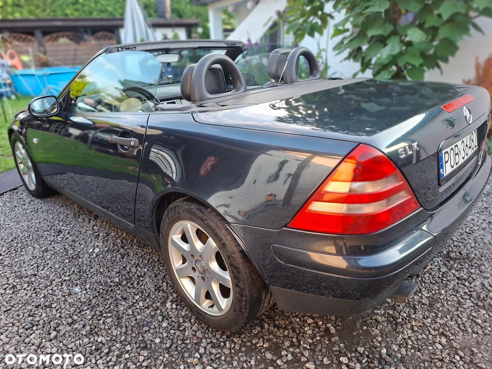 Mercedes-Benz SLK 200 - 4