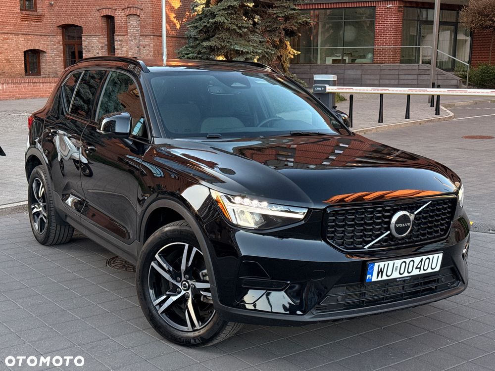 Volvo XC 40 B5 B AWD Momentum Pro