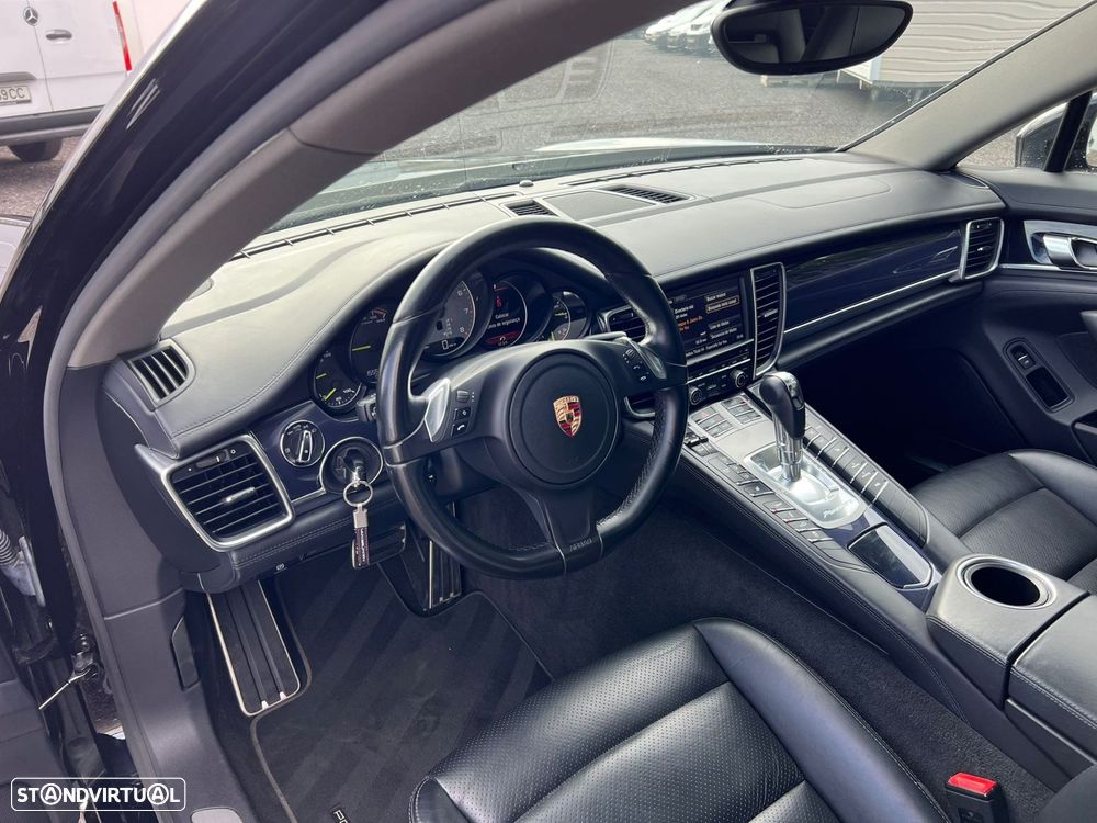 Porsche Panamera - 6