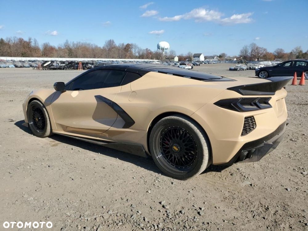 Chevrolet Corvette - 6