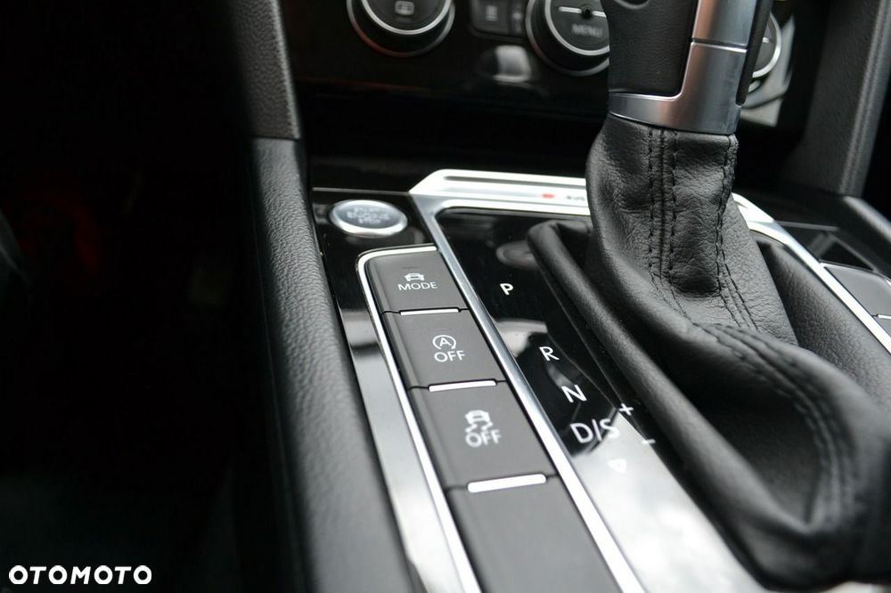 Volkswagen Passat - 24