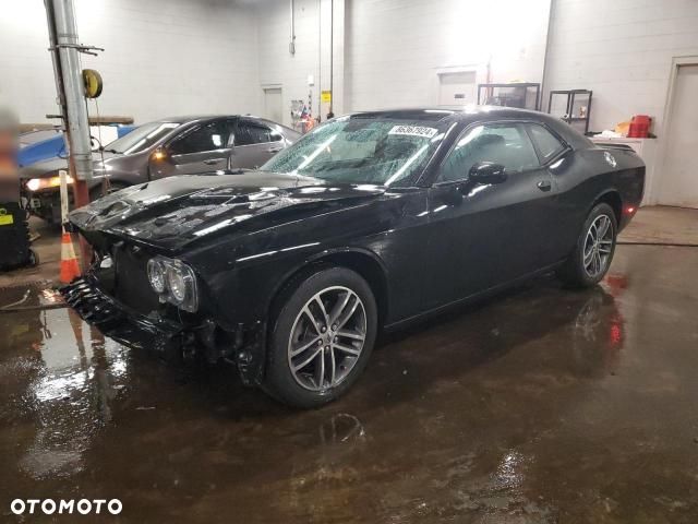 Dodge Challenger 3.6 GT AWD - 21