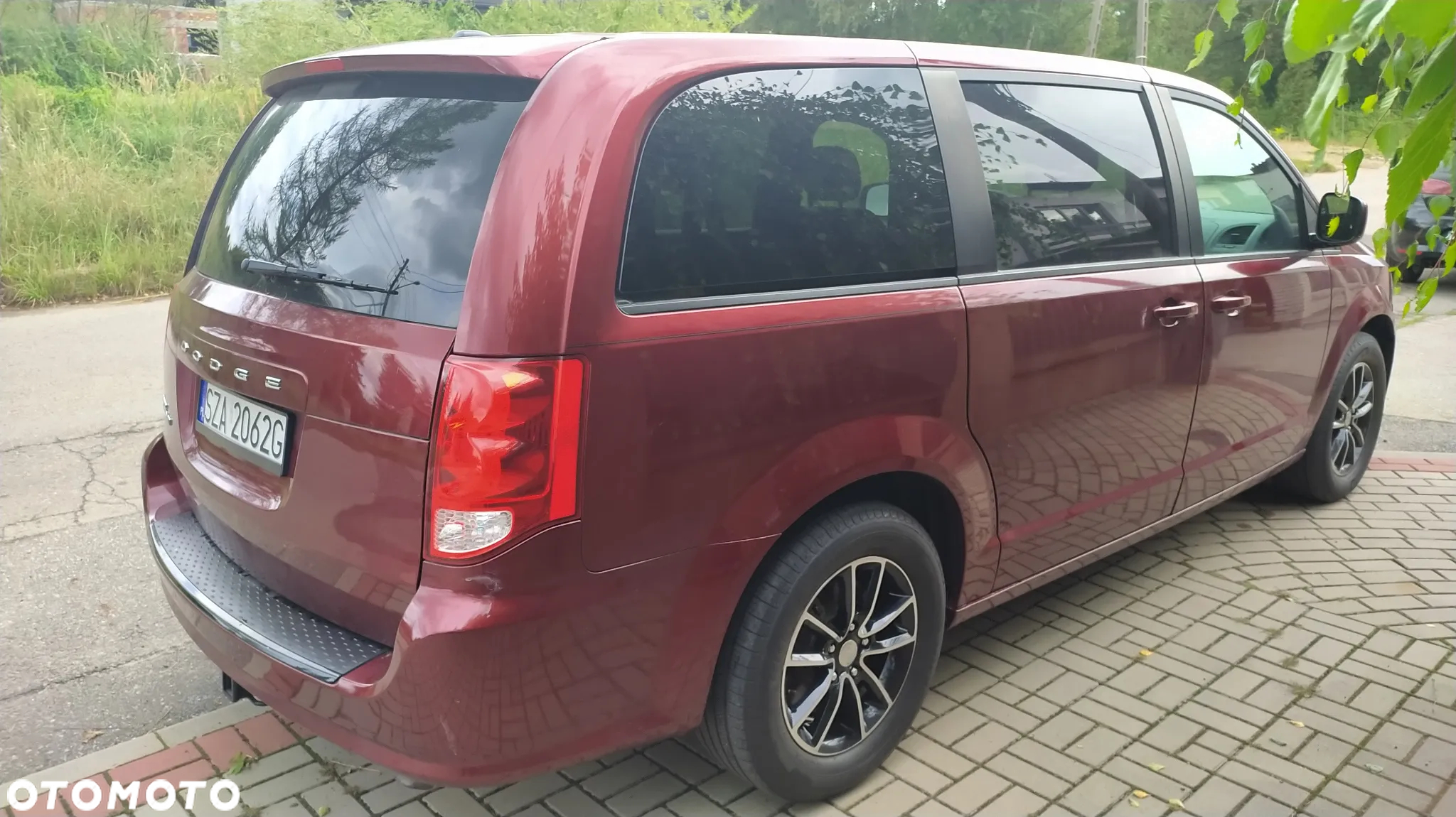 Dodge Grand Caravan - 4