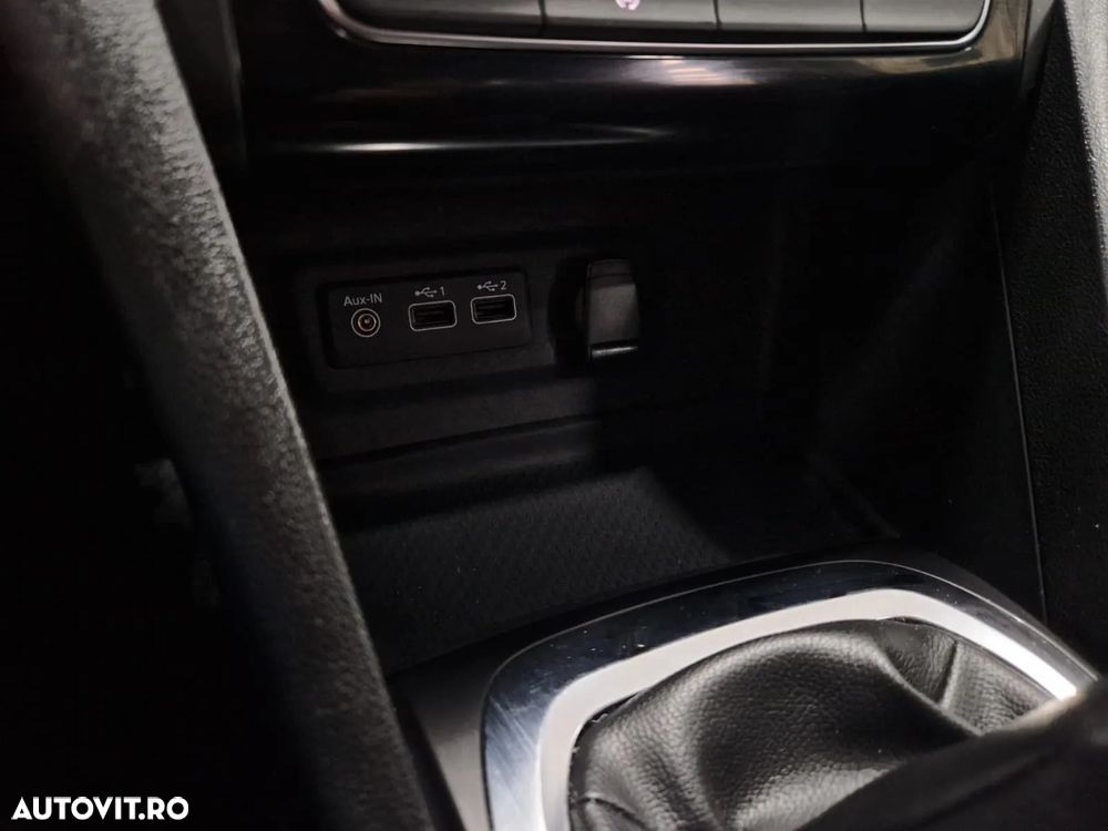 Renault Megane Blue dCi 116 Zen - 19