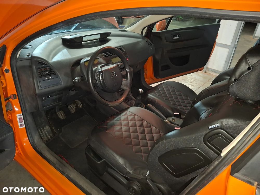 Citroën C4 1.4 16V X - 12