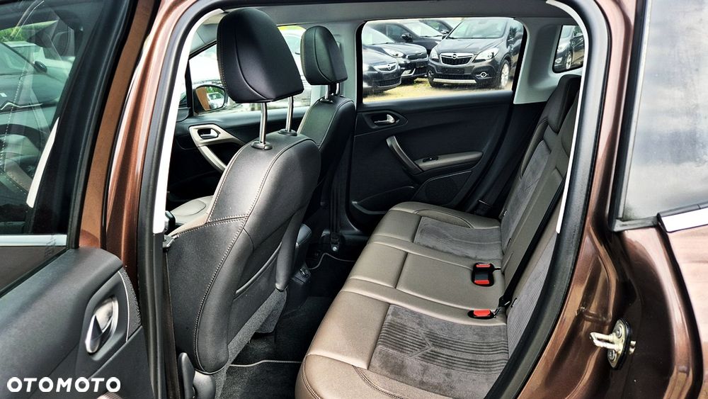 Peugeot 2008 1.6 VTi Allure - 30