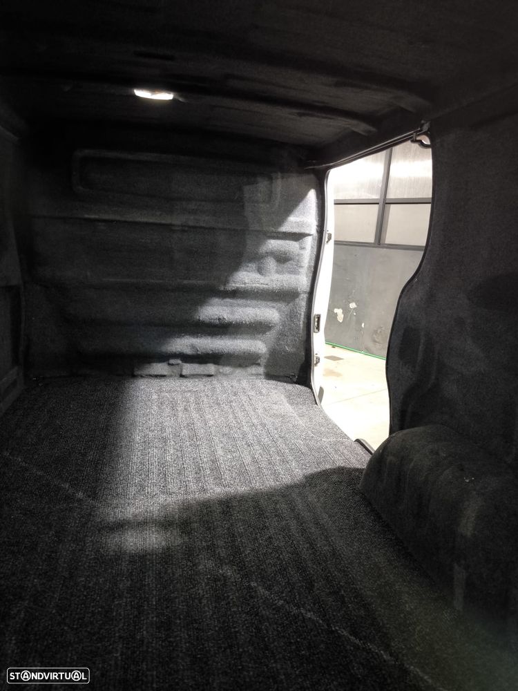 Opel vivaro 2200 cdti - 4