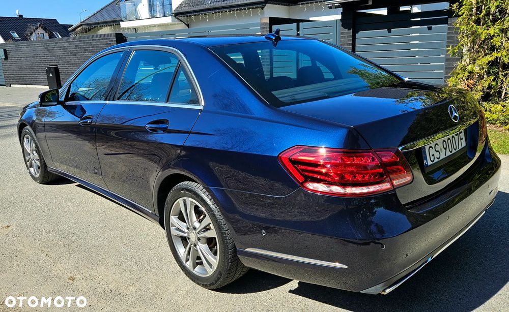 Mercedes-Benz Klasa E 300 CDI DPF BlueEFFICIENCY 7G-TRONIC Avantgarde - 7