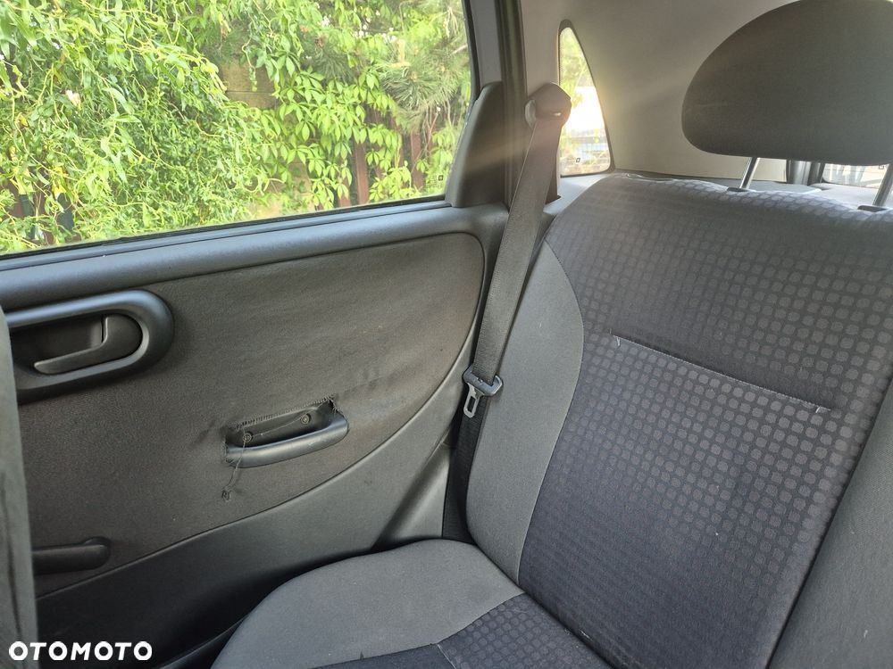 Opel Corsa - 7