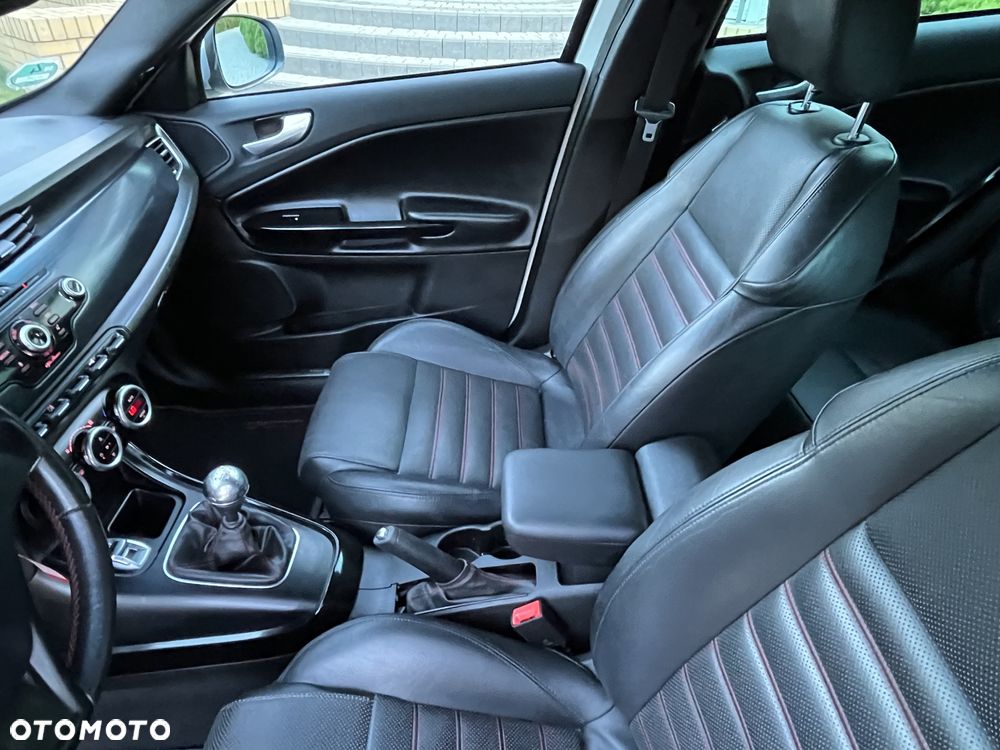 Alfa Romeo Giulietta 1.8 TBi 16V Quadrifoglio Verde - 17