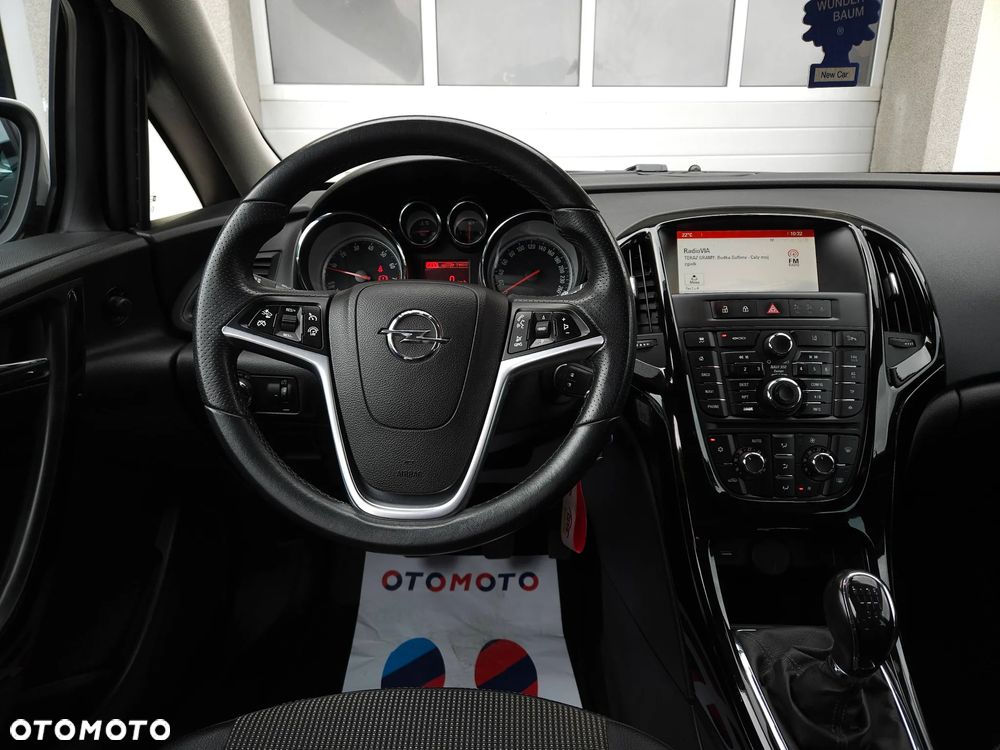 Opel Astra 1.4 Turbo Cosmo - 3