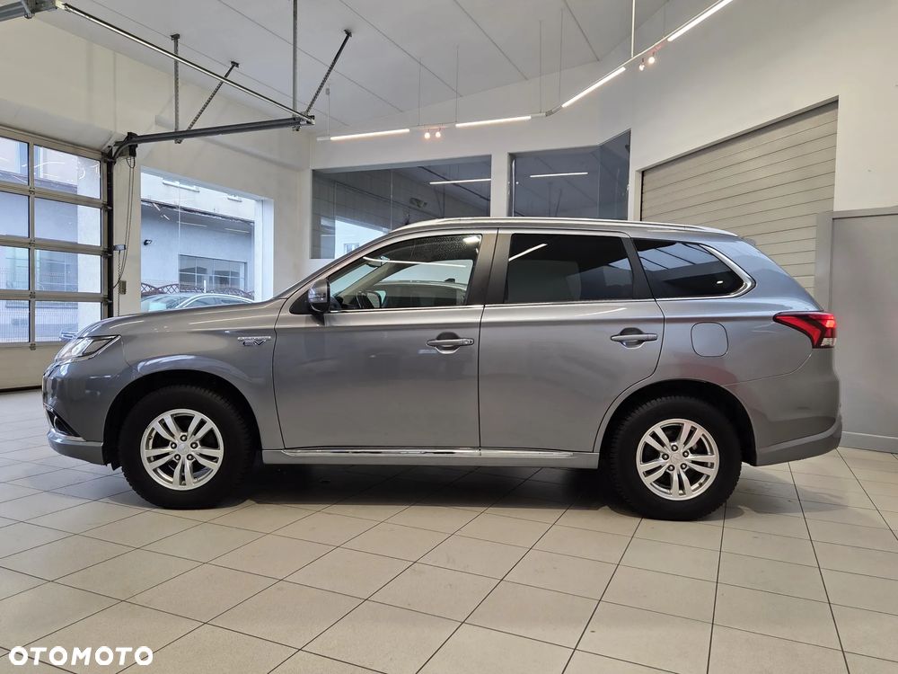 Mitsubishi Outlander PHEV Instyle NAVI - 4
