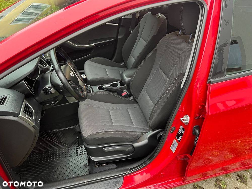 Hyundai i30 i30cw 1.4 Trend - 18