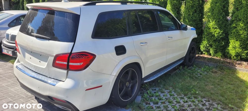 Mercedes-Benz GLS - 13