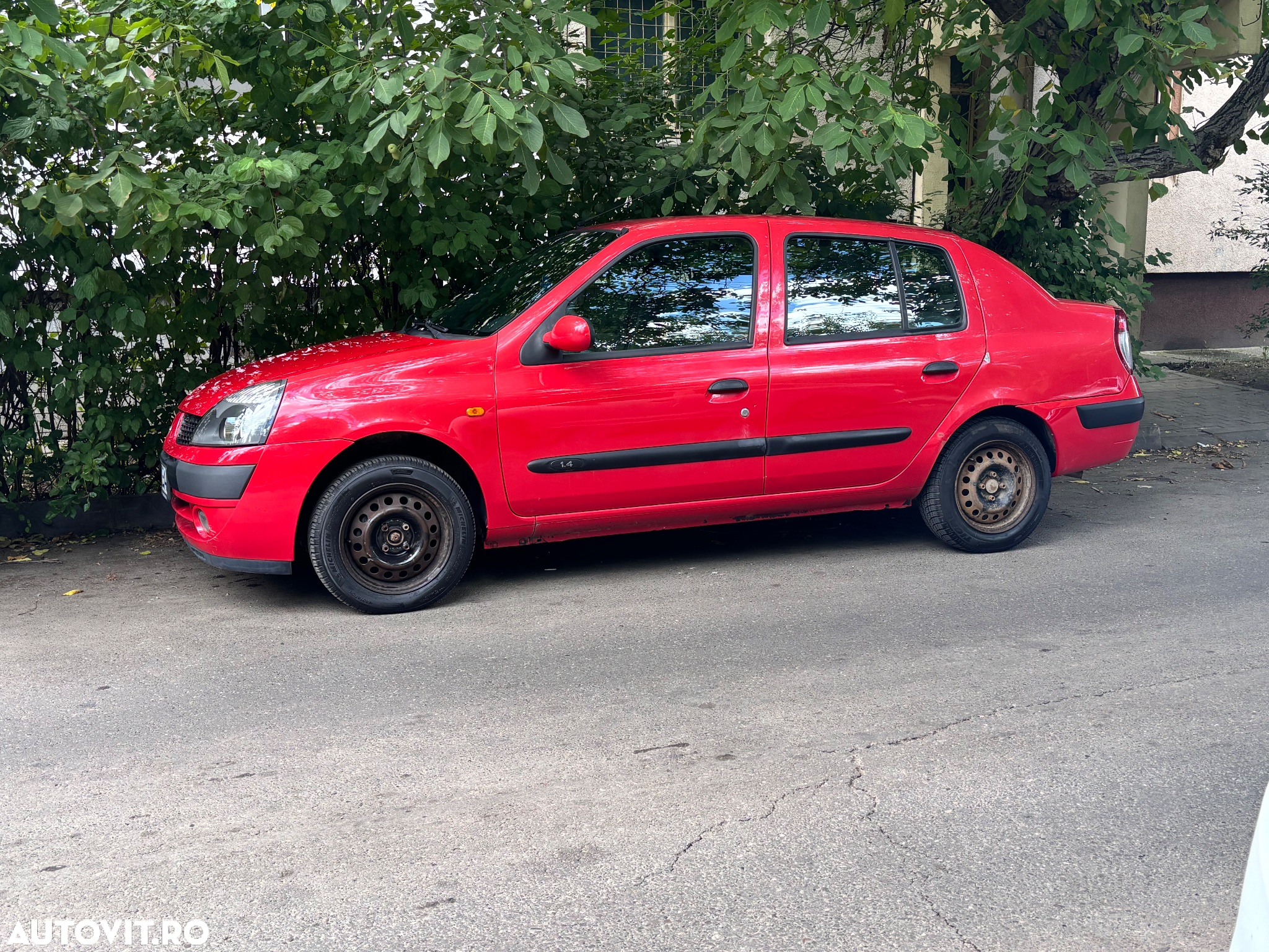 Renault Clio - 2