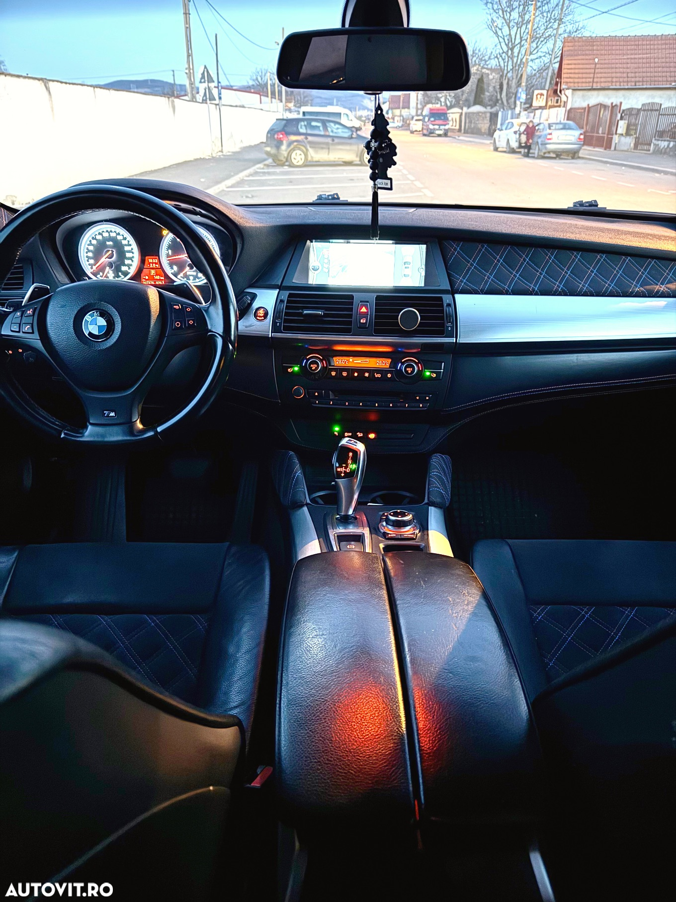 BMW X6 xDrive30d - 10