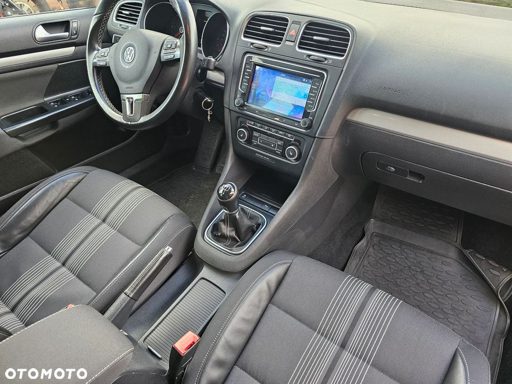 Volkswagen Golf 1.6 TDI DPF MATCH - 9