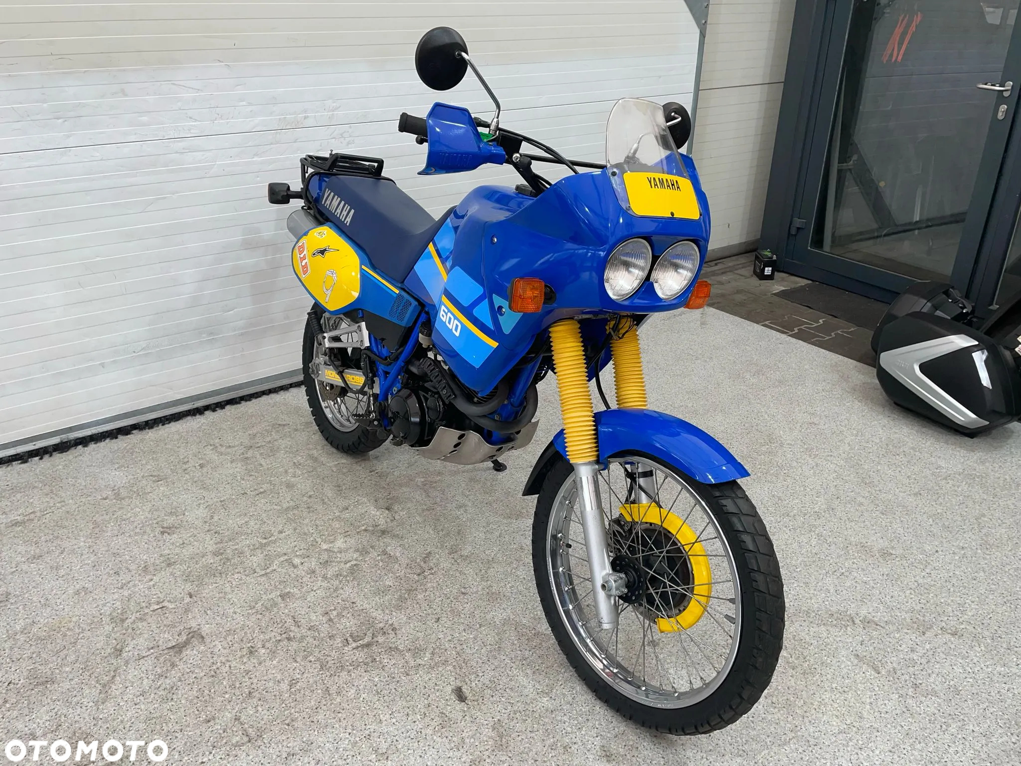 Yamaha XT - 15