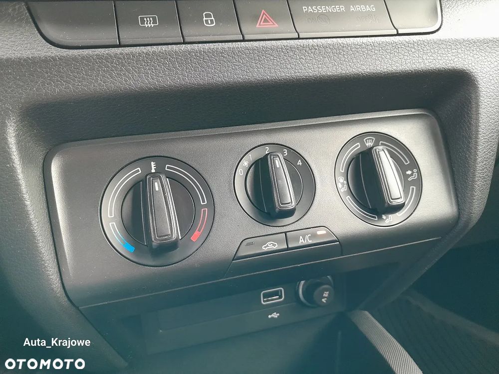 Skoda Fabia 1.0 Ambition - 21