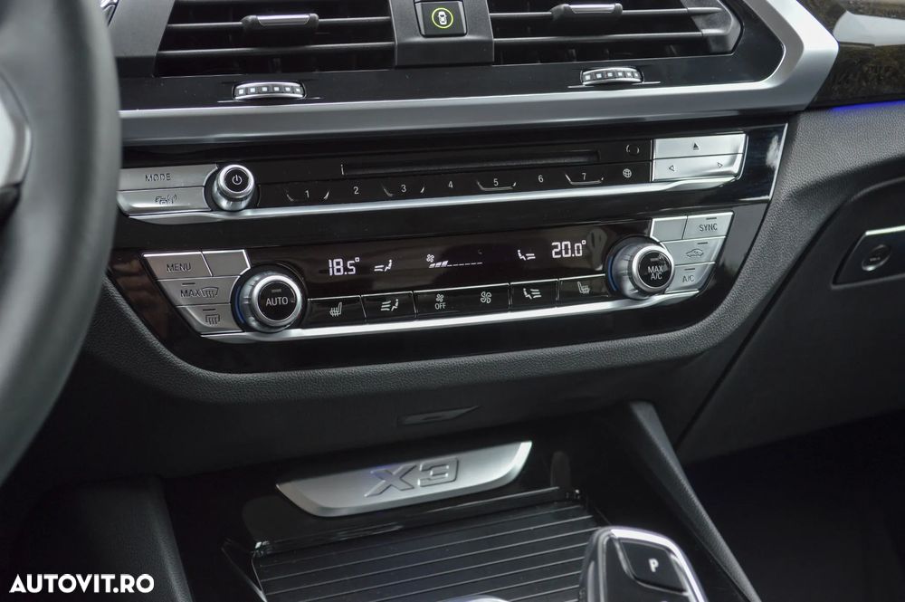 BMW X3 xDrive30i Aut. Luxury Line - 40