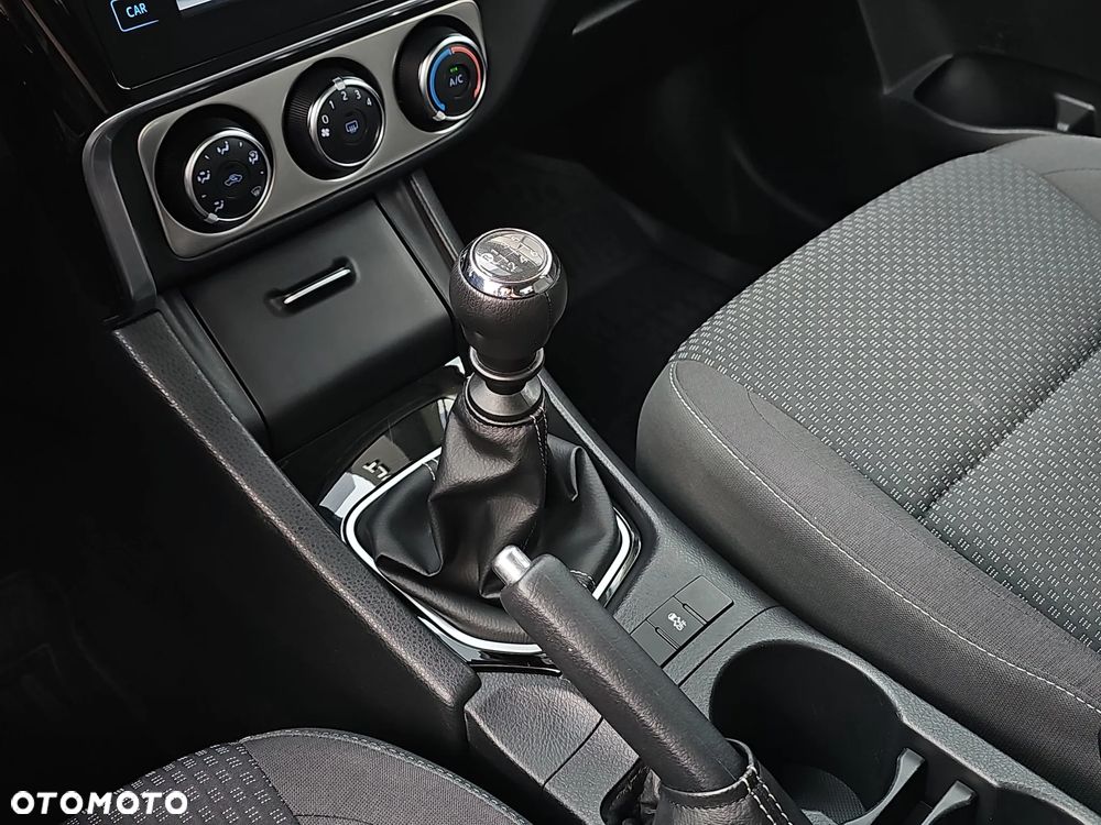 Toyota Corolla 1.6 Comfort - 26