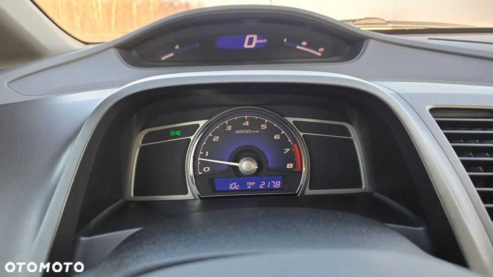 Honda Civic 1.8 Comfort - 12