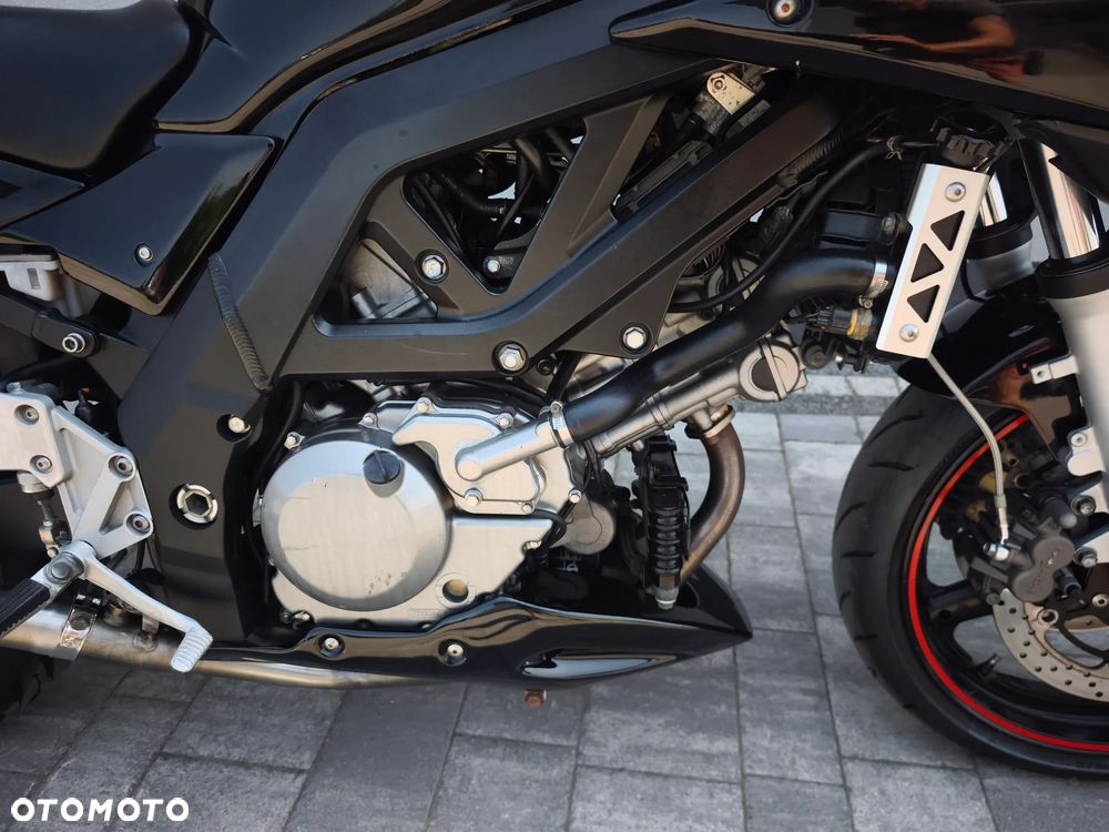 Suzuki SV - 6