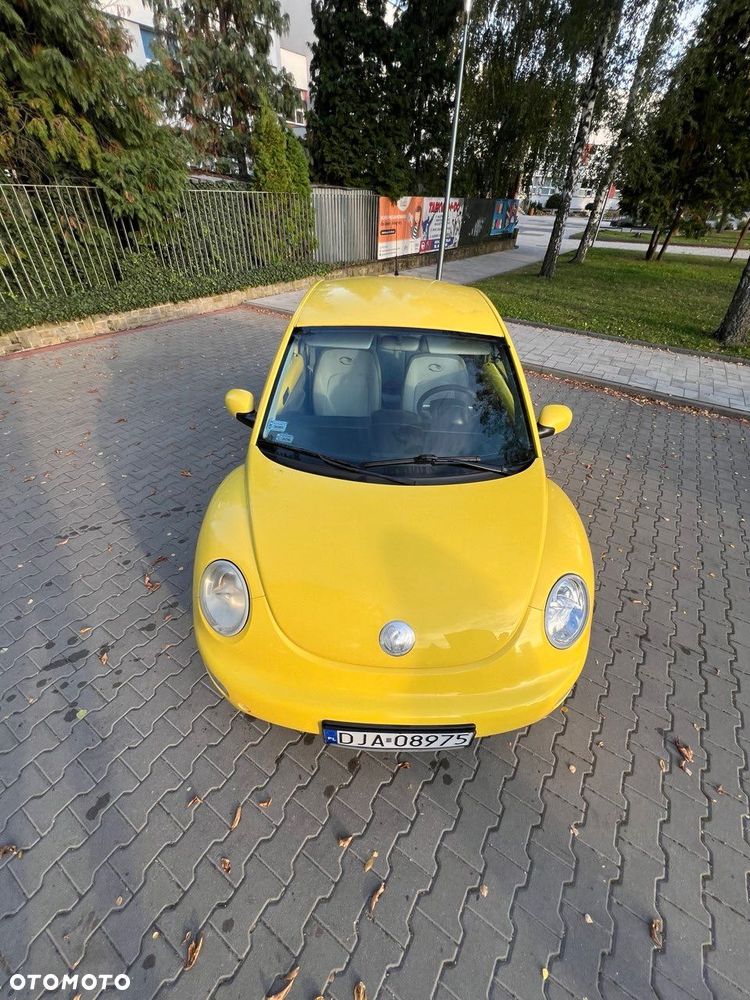 Volkswagen New Beetle - 3