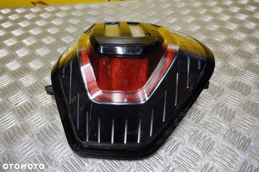 TOYOTA 4RUNNER 2025 - LAMPA TYŁ LEWA TYLNA LED USA - 3