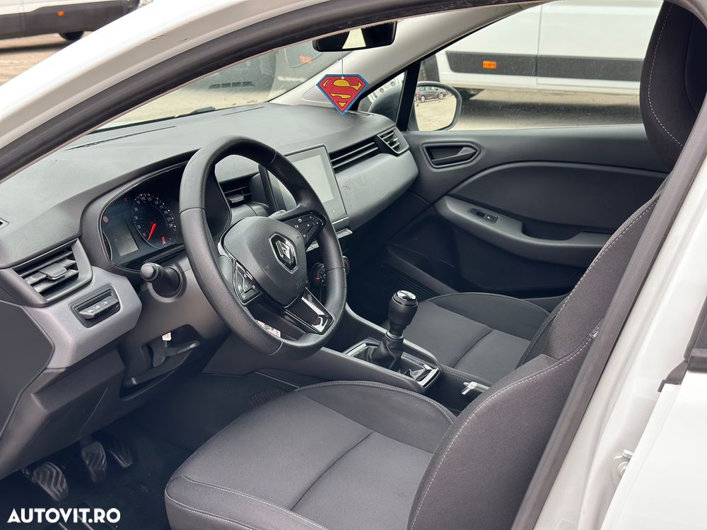 Renault Clio - 12