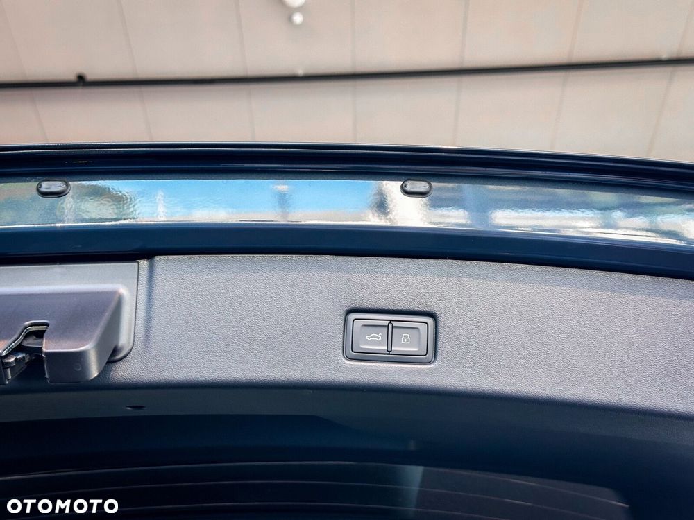 Audi Q4 Sportback e-tron - 13