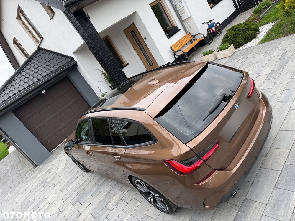 BMW Seria 3 318d M Sport - 13