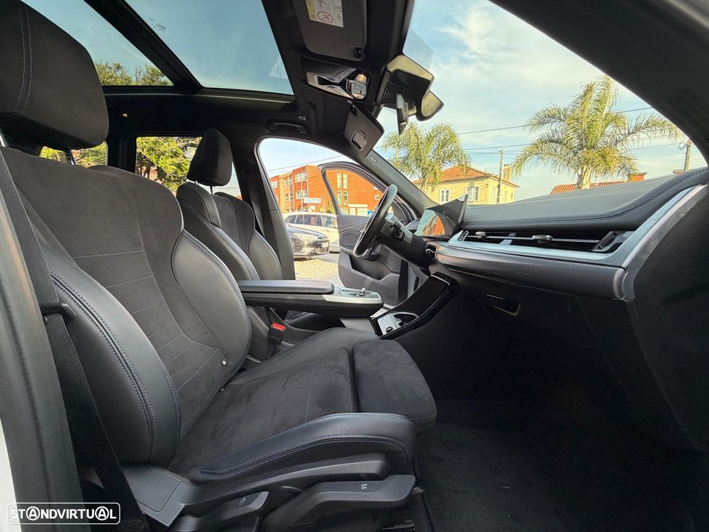 BMW iX1 xDrive30 M Sport Pack - 16