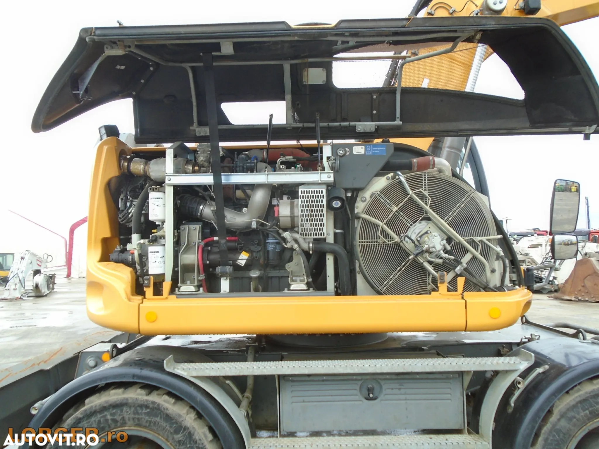 Liebherr A914 Compact - 7