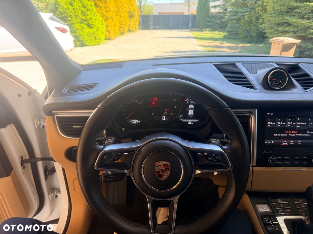 Porsche Macan Standard - 8