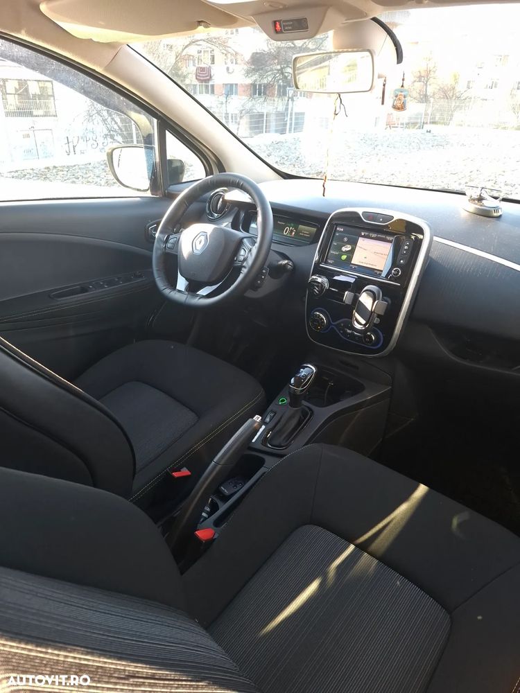 Renault ZOE - 6