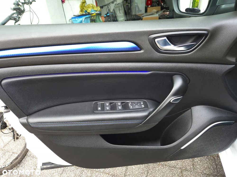 Renault Megane 1.6 TCe GT EDC - 24