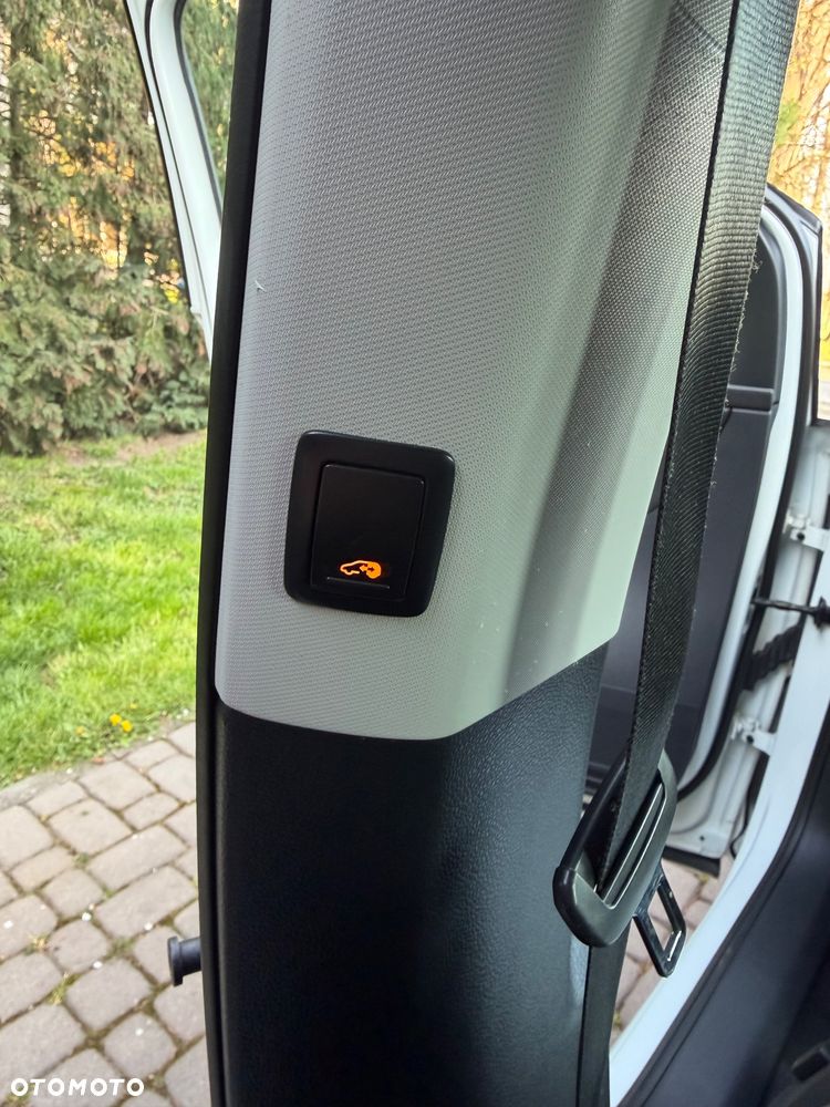 Seat Alhambra 2.0 TDI Ecomotive Reference - 17