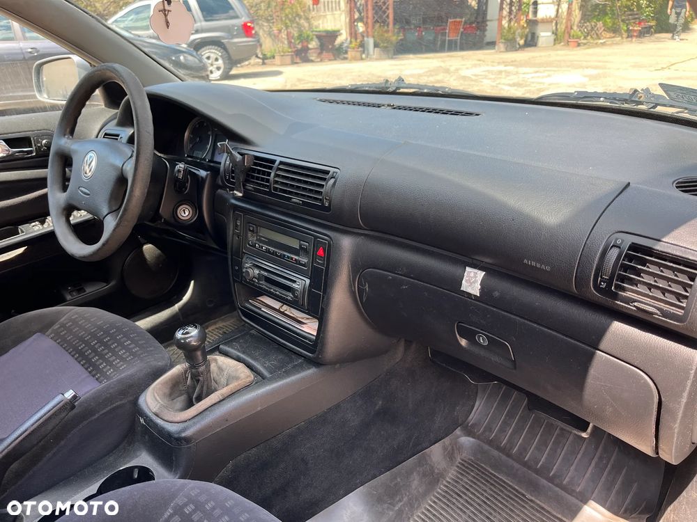 Volkswagen Passat 1.9 TDI Basis - 9
