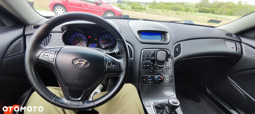 Hyundai Genesis Coupe - 9